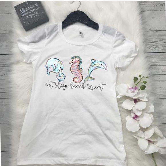 NWT Eat Sleep Beach Repeat Watercolor Graphic Tee - Picture 1 of 3